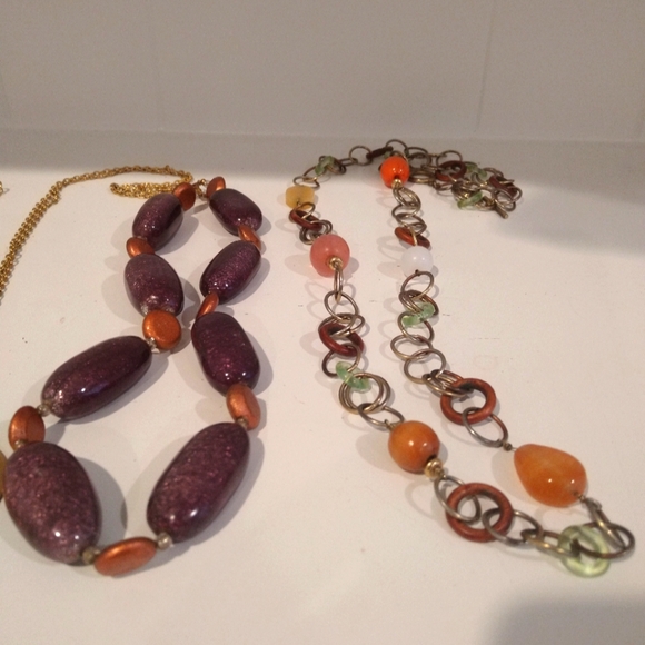 Costume jewelry - Picture 2 of 4